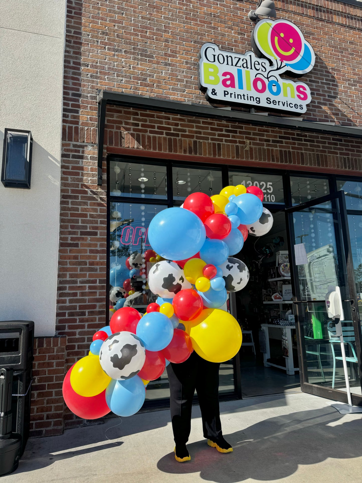 Cow Print BALLOON GARLAND KIT 6FT( TO GO NO INSTALL)
