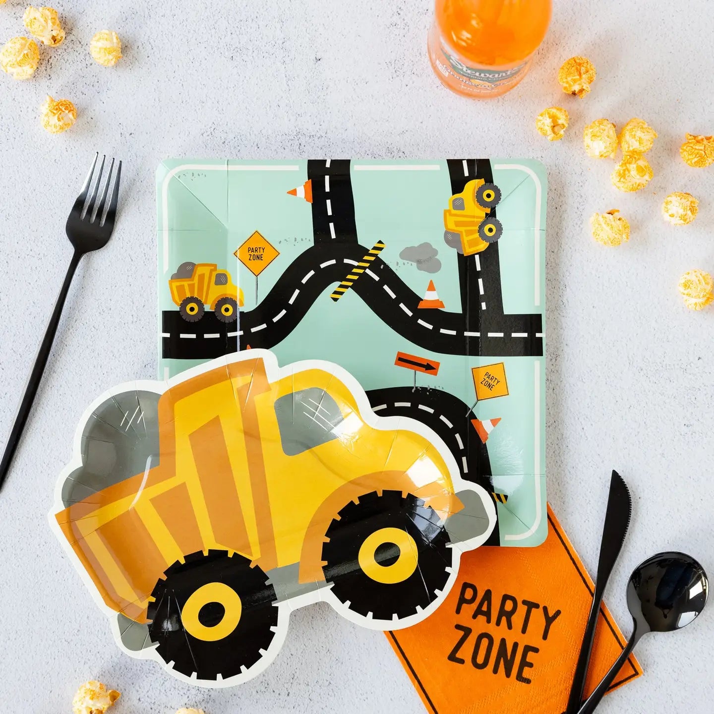 Construction Road 9" Plate (8 count)