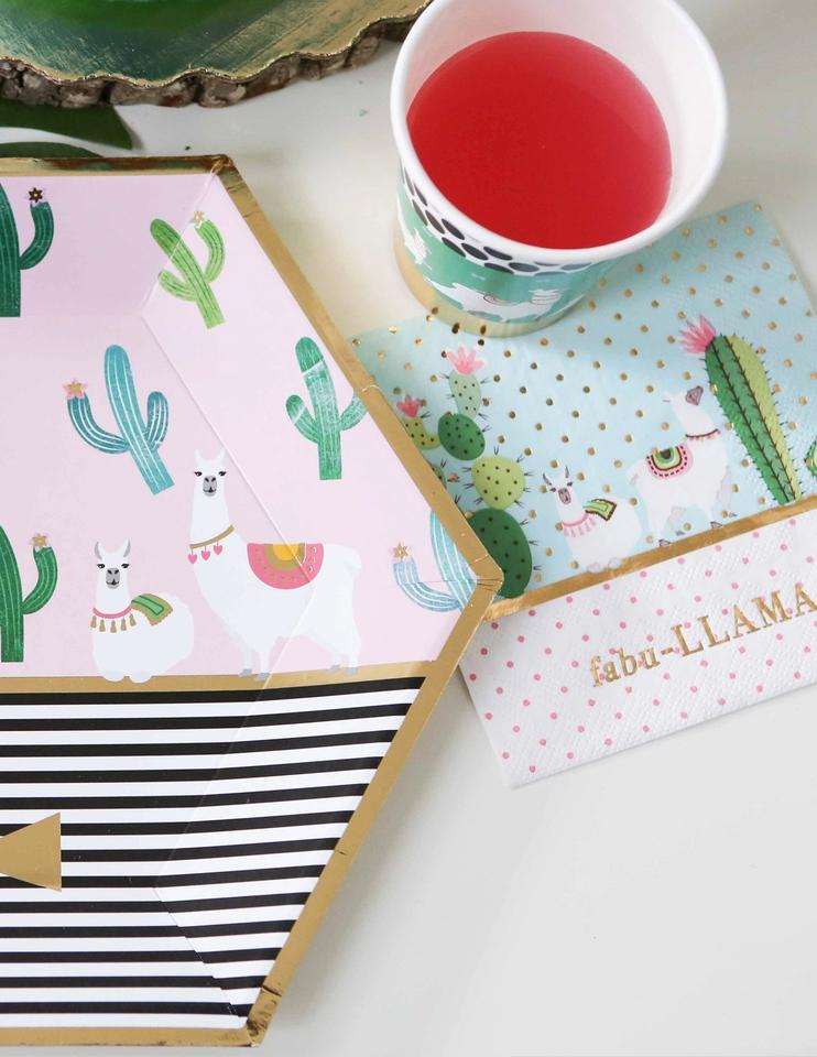 Cactus Llama Fiesta Party Plates