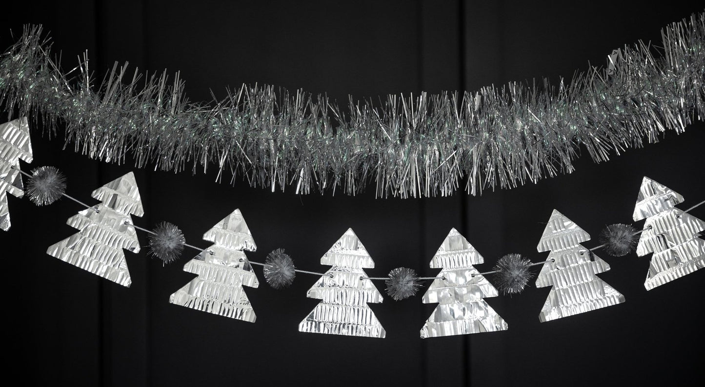 TINSEL CHRISTMAS TREE BANNER