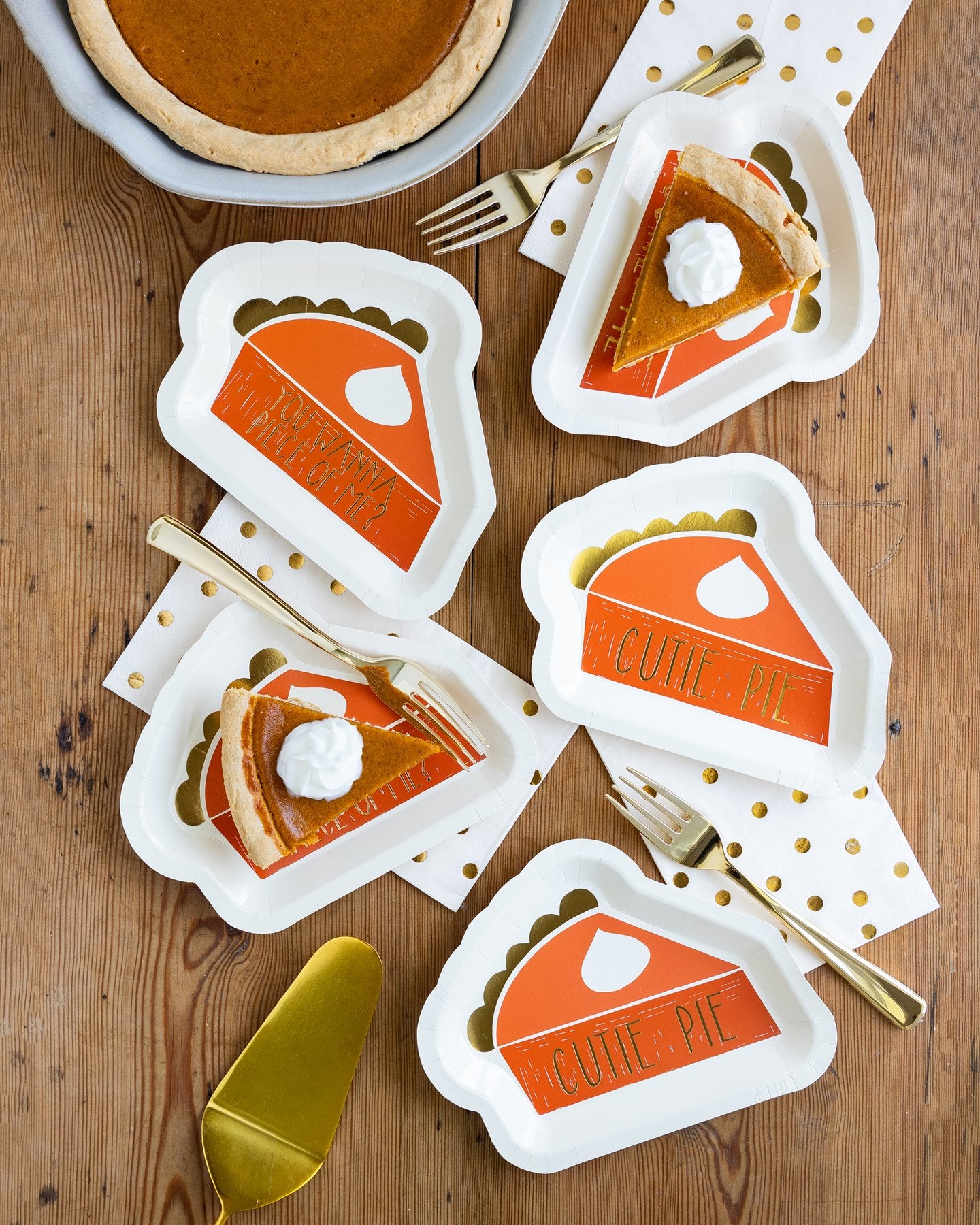 Pie Shaped 7' Plate Set