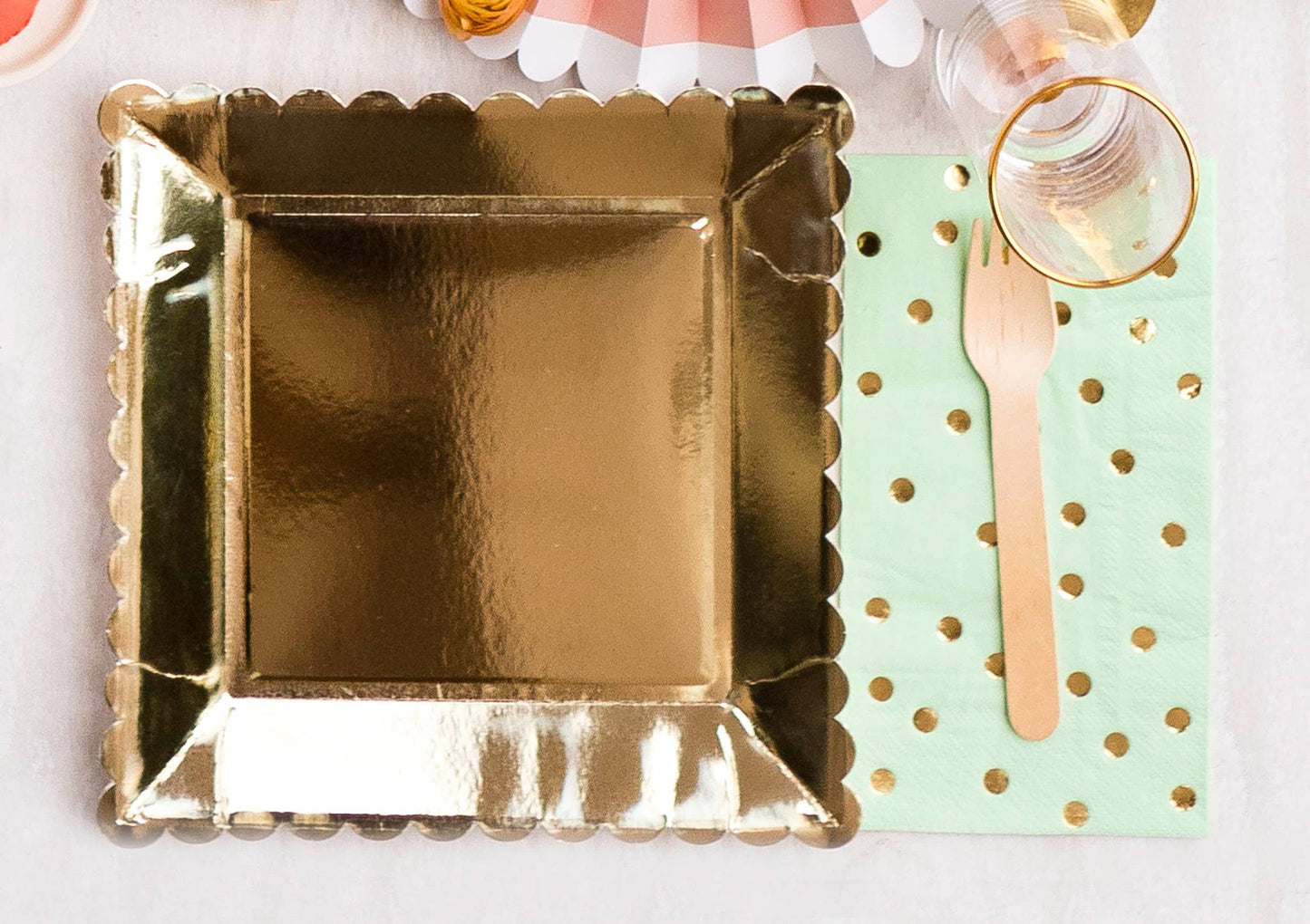 Scalloped Plates 9"- Gold