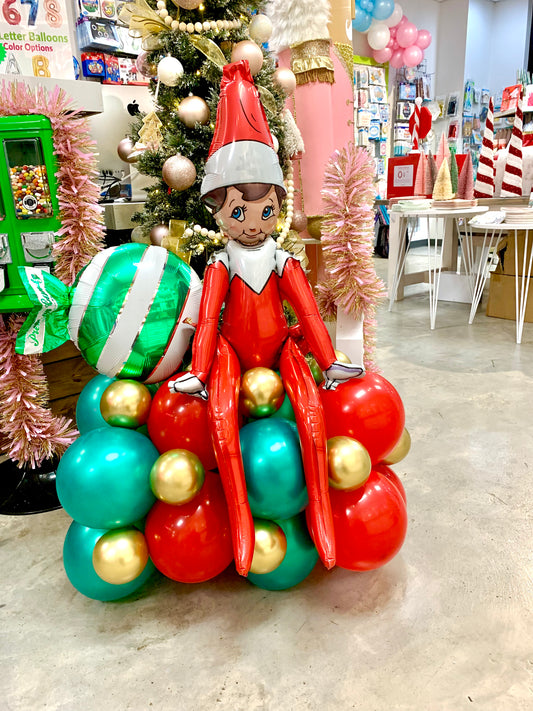 Elf on the Shelf Balloon Mosaic*