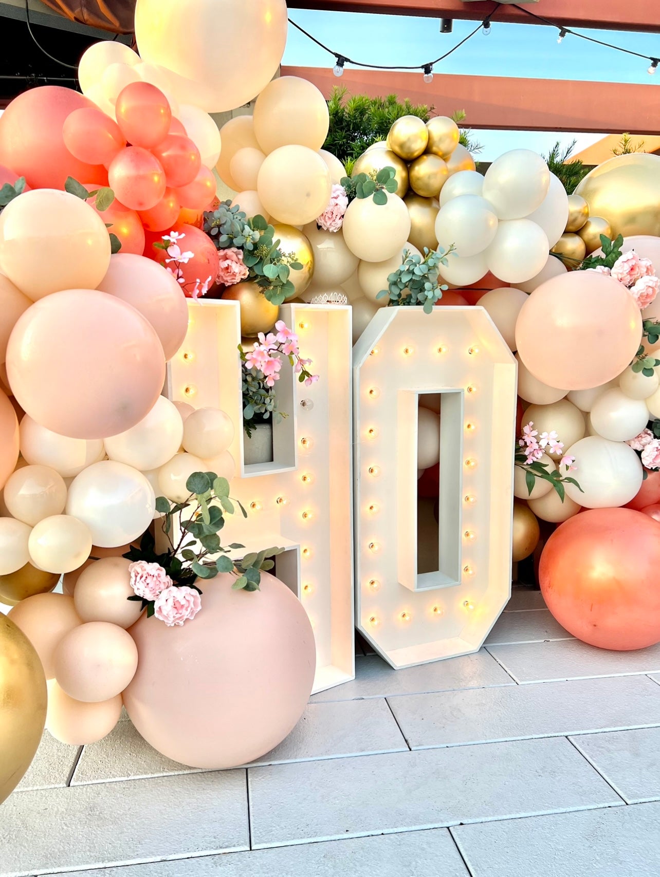 Balloon Class 101 Basics (Garlands & Backdrop Installs)