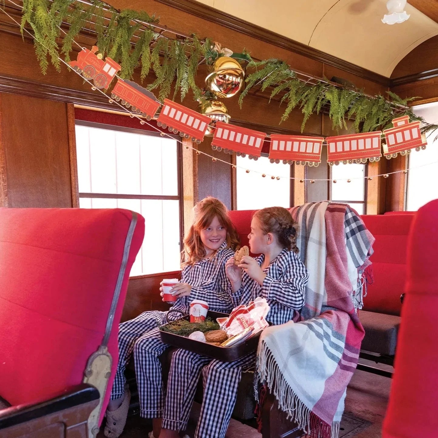NORTH POLE EXPRESS TRAIN & BELL BANNER SET
