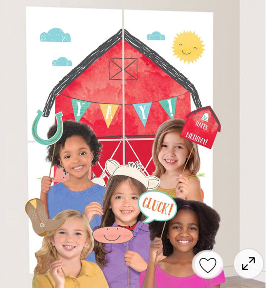Friendly Farm Scene Setter with Photo Booth Props