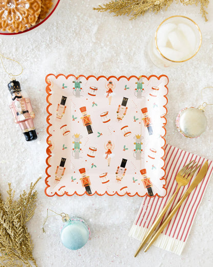 NUTCRACKER SWEET SCALLOP PLATE