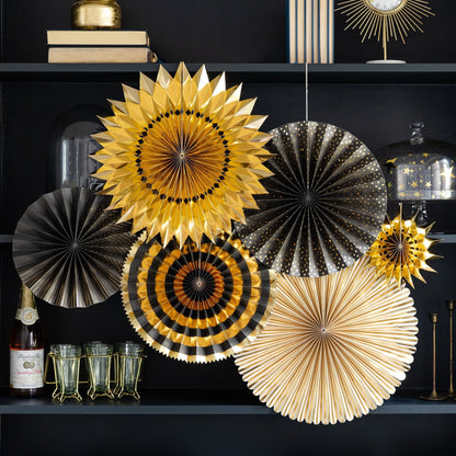 Happy New Year 2022 Black and Gold Foil Fans, Backdrop Ideas, NYE 2022 IDEAS